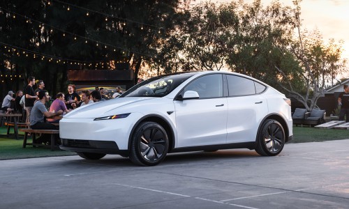 Nieuwe Tesla Model Y Standard maakt de auto nog voordeliger om te leasen Nieuwe Tesla Model Y Standard maakt de auto nog voordeliger om te leasen